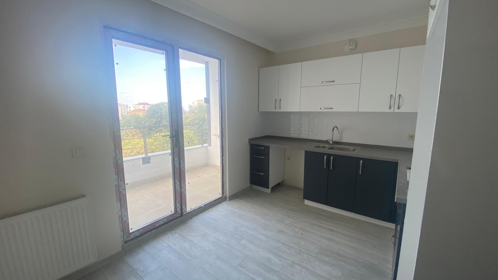 YALINCAK MAHALLESİNDE DENİZ MANZARLI 3+1 SIFIR KİRALIK DAİRE